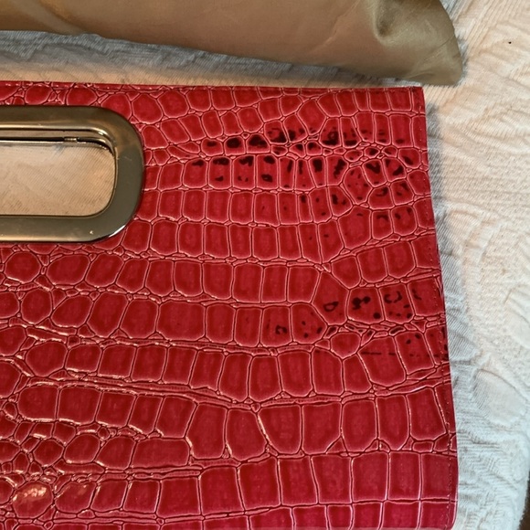 Pink Clutch - Picture 3 of 7